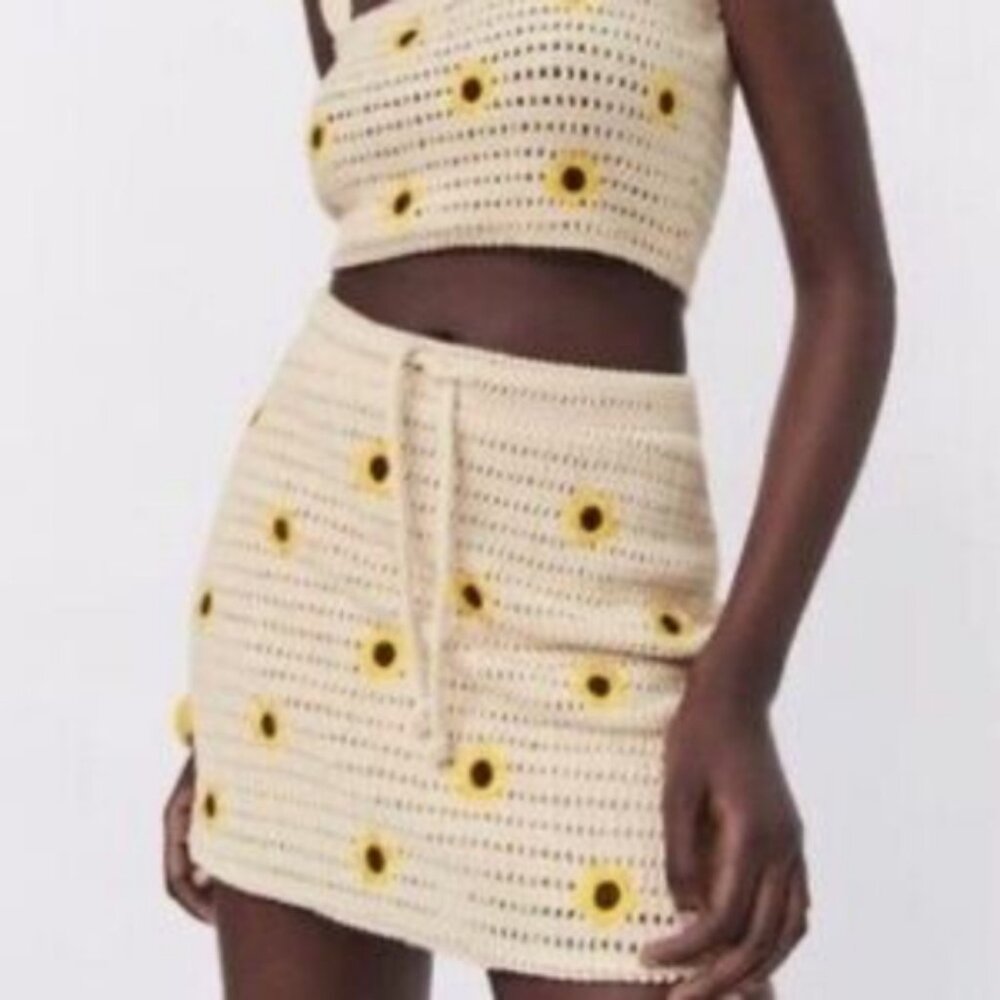 Zara Butter Yellow Floral Crochet Hippie Festival Coachella 90s Lined Skirt M - Picture 1 of 8